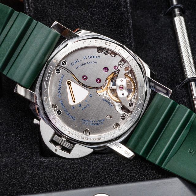 Panerai Luminor Marina PAM00422 Image 4